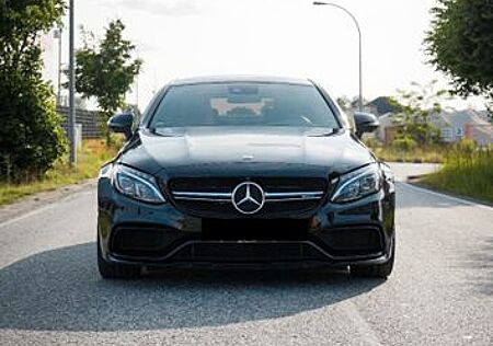 Mercedes-Benz C 63 AMG Mercedes INKL. MB 100 GARANTIE 12/25