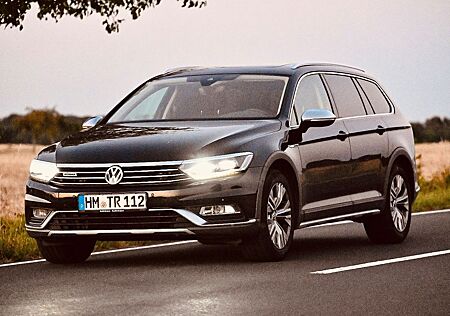 VW Passat Alltrack Volkswagen 2.0 TDI SCR 176kW DSG BMT 4M...