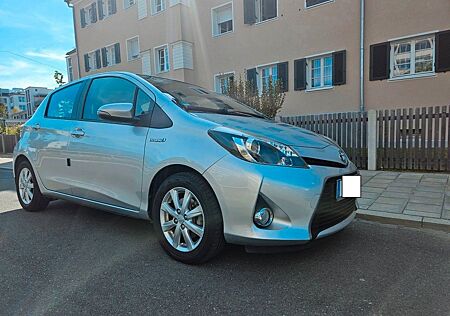 Toyota Yaris Hybrid 1 Hand, Rentnerfahrzeug, 91000 km