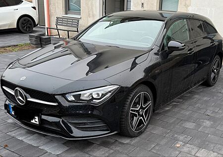 Mercedes-Benz CLA 250 Shooting Brake CLA 250e Shooting Brake | AMG Pake