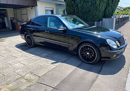Mercedes-Benz E 240 AVANTGARDE Avantgarde mit LPG