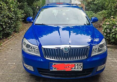 Skoda Octavia 2.0 TDI DPF DSG Ambiente Combi Ambiente