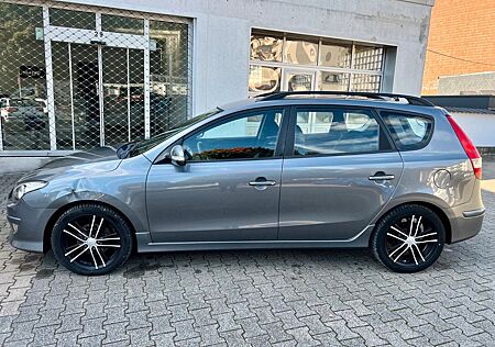 Hyundai i30 CW 1.6 CRDi 66 kW Editi 1-HAND Original 104T