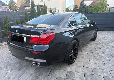 BMW 730d M Paket | HUD | ACC | Spur- & Totwinkel