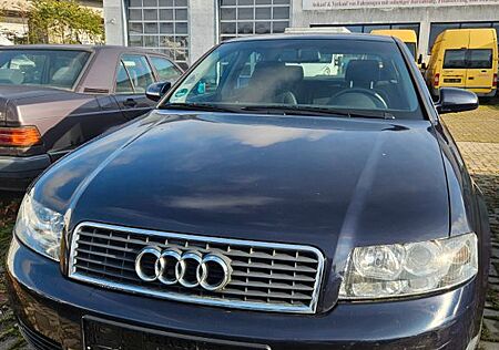 Audi A4 1.6 -