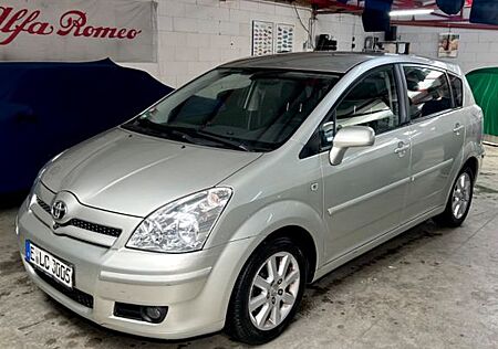 Toyota Corolla Verso 1.8-l-VVT-i Executive Multi-Mo...
