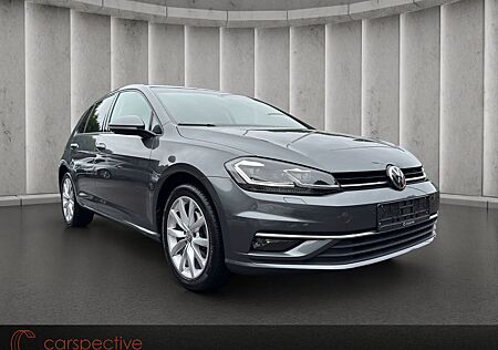 VW Golf Volkswagen VII Lim. Highline Standheizung LED ACC