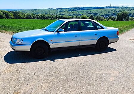 Audi A6 C4 2.0 - TÜV 01/2027
