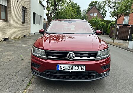 VW Tiguan Volkswagen 2.0 TDI SCR Comfortline