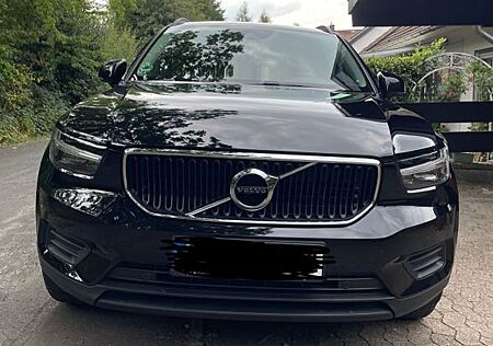 Volvo XC 40 XC40 BJ 2018 schwarz