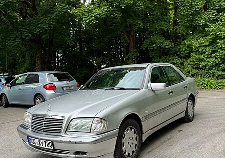 Mercedes-Benz C 200 ELEGANCE Elegance