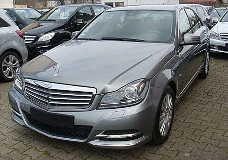 Mercedes-Benz C 180 CGI BlueEff 53.500 Kilometer Elegance