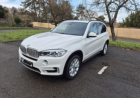 BMW X5 xDrive30d - Top gepflegt