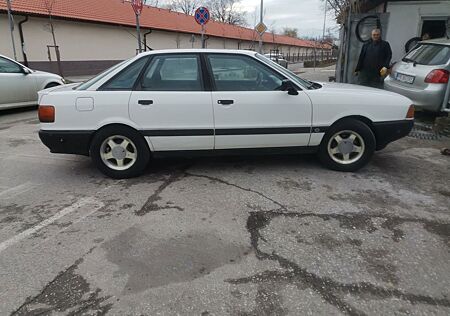 Audi 80