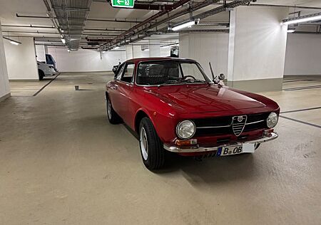 Alfa Romeo Giulia GT 1600 Junior