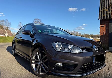 VW Golf Volkswagen 1.2 TSI BMT Trendline Trendline, Navi, TÜV