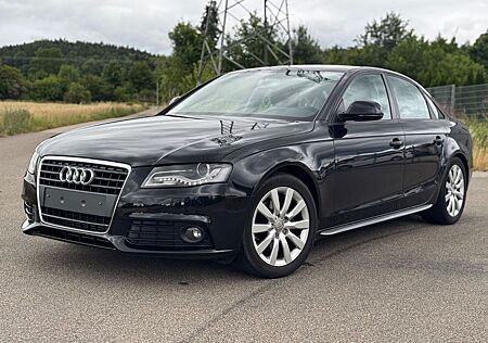 Audi A4 Lim. Ambition*Xenon*6 Gang*8xbereift*SHZ*