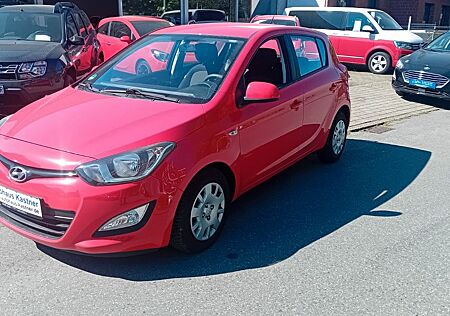 Hyundai i20 5 Star "Klima,1.Hand,Tüv und Insp. neu"