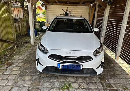 Kia Cee'd / Ceed 1.6 CRDi MHEV 100kW Vision SW V...