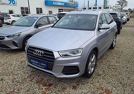Audi Q3 1.4 Sport - AHK,NAVI,KAMERA,T.OMAT,SHZG