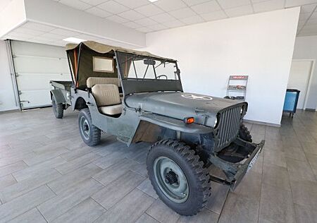 Jeep Willys MB Overlands 1945 inkl. original Anhänger
