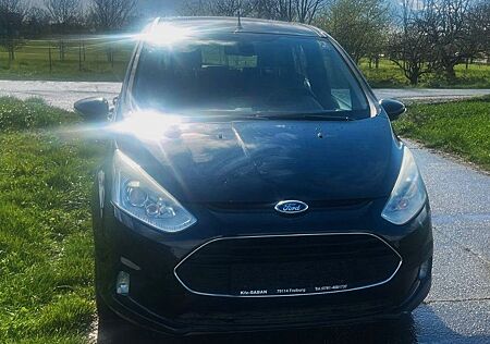 Ford B-Max 1,0 EcoBoost 74kW S/S Titanium