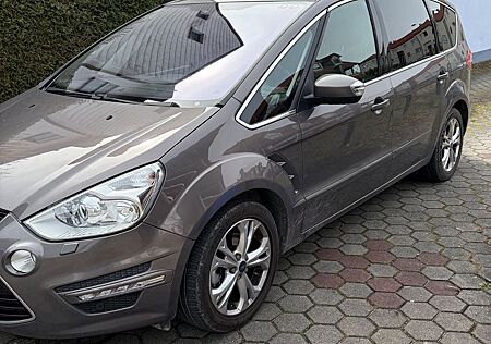Ford S-Max 2,0 TDCi 103kW DPF Titanium PowerShift...