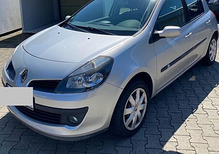 Renault Clio Edition Dynamique 1.2 16V 55kW Edition ...