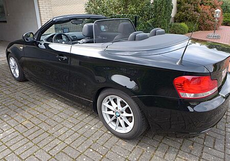 BMW 118d Cabrio - Saisonzulsg., PDC, Klima, Sportsit