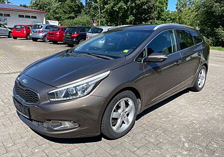 Kia Cee'd / Ceed * AHK * ALU * PDC * TEMPOMAT