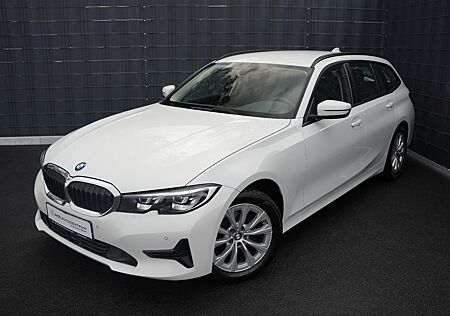 BMW 318i Touring Advantage *1.HD*LIVECOCKPIT*ACC*