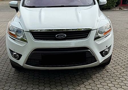Ford Kuga 2,5 4x4 Titanium 5-tronic Titanium