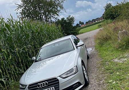 Audi A4 1.8 TFSI Ambition Automatik - TÜV neu -