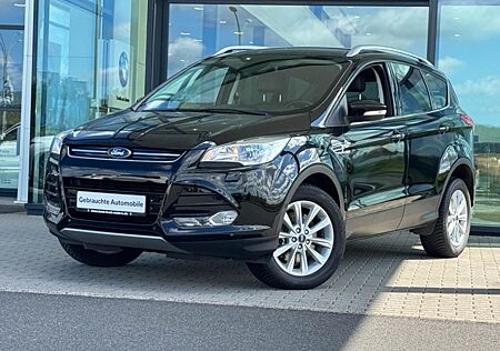 Ford Kuga Titanium 2.0 TDCi Parklenkass. PDCv+h Lenkr