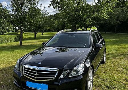 Mercedes-Benz E 250 CGI T BlueEFFICIENCY AVANTGARDE