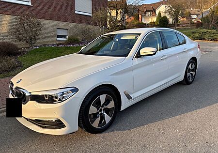 BMW 520d A -1. Hand.Unfallfrei.Scheckheft.Gepflegt.