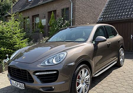 Porsche Cayenne Turbo Approved Garantie