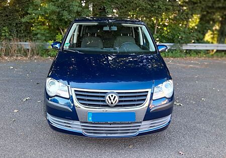 VW Touran Volkswagen 1.6 Conceptline Conceptline