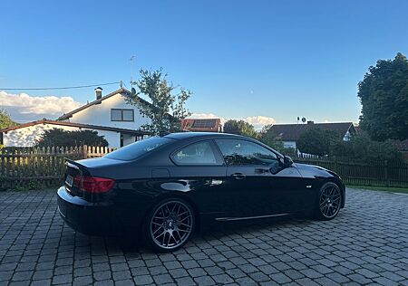 BMW 230 E92 320d 2012 M-Paket (no 325/330/318)