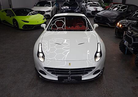 Ferrari California T*Handling Speciale*LED*SCHECKHEFT*LIMITED*