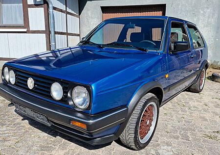 VW Golf Volkswagen 2 Pasadena 1.6l 70PS Servo TÜV 01/26 SSD