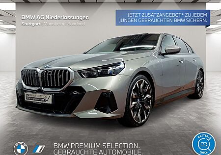 BMW i5 eDrive40 Limousine M Sport AHK Kamera LED