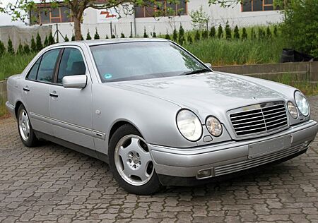 Mercedes-Benz E 280 Avantgarde Automatik Xenon