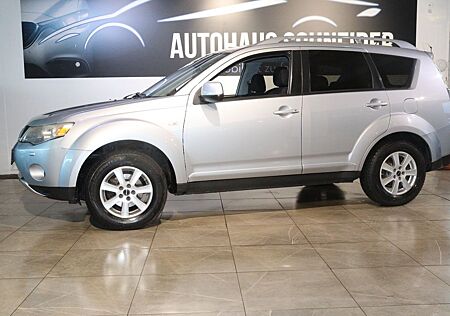 Mitsubishi Outlander 2.0 DI-D Intense *7-Sitzer*AHK 2,0t*