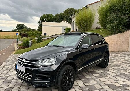 VW Touareg Volkswagen 4.2 V8 TDI Tiptronic -