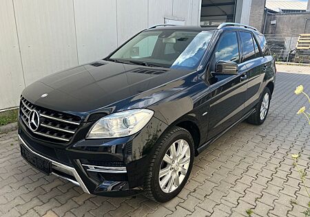 Mercedes-Benz ML 250 CDI BlueTec.Leder.Navi.PDC