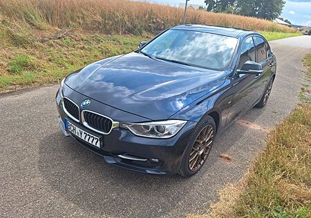 BMW 335d xDrive Sport Line Keyless Kamera