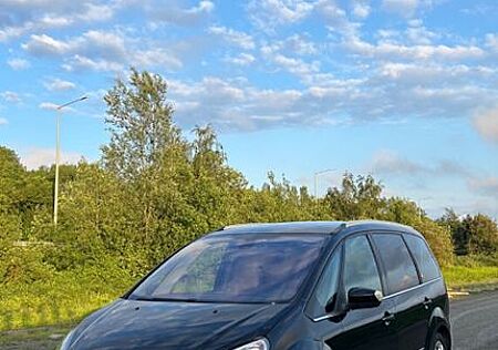 Ford Galaxy 2,0TDCi GHIA with carpass orginal...