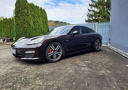 Porsche Panamera 4S S