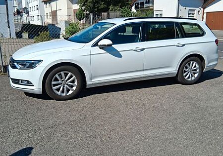 VW Passat Variant Volkswagen 2.0 TDI SCR Comfortline Varia...